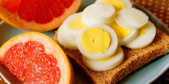 citrusy a varené vajcia pre diétu Maggi